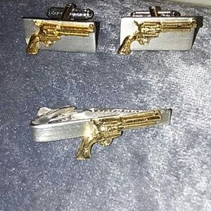 Vintage Pistol Cufflinks and Tie Clip